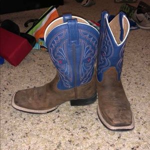 Ariat cowboy boots